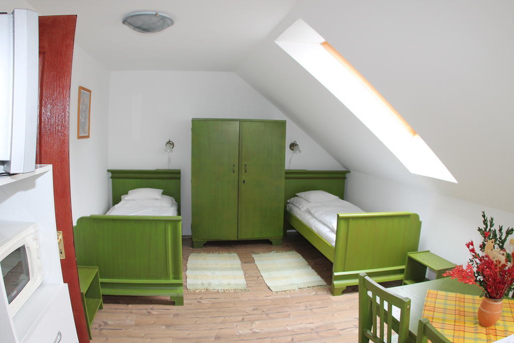 Őrszem Fogadó Szalafő Habitación foto